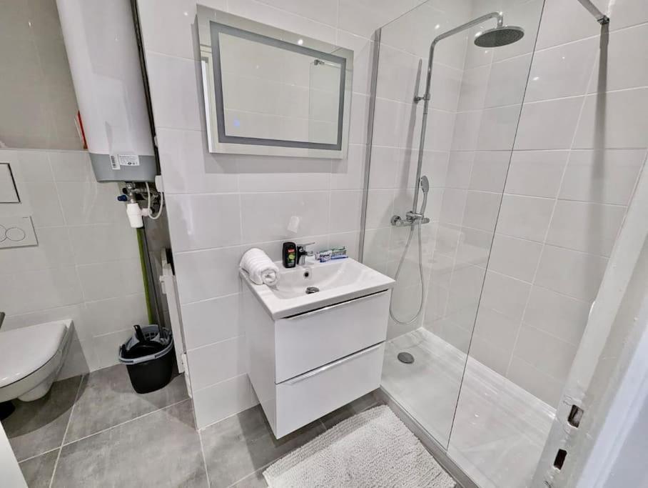 Excellent T2 - Moderne & Equipe Avec Parking Apartment Grenoble